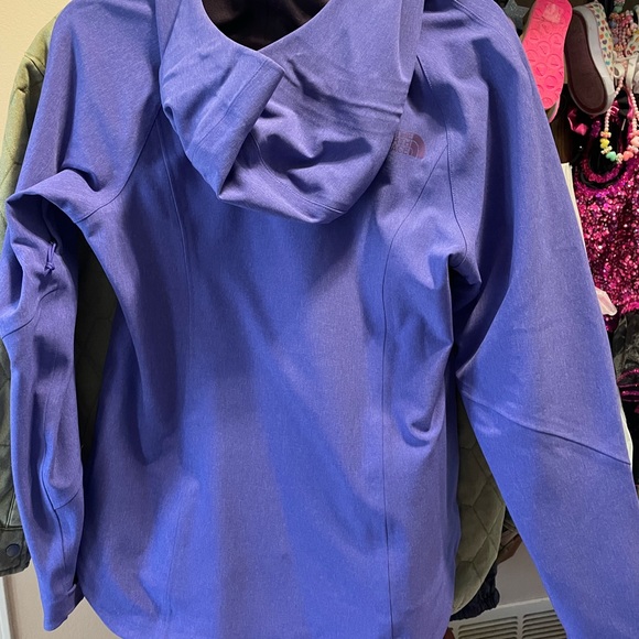 North face - Picture 5 of 6